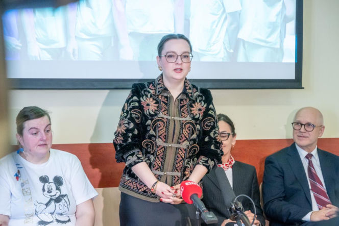 Lekarze WUM usunęli guza z wątroby poza ciałem. Pierwsza taka operacja w Polsce