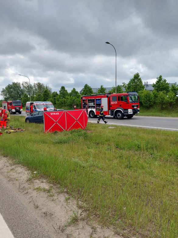 Tragiczny wypadek w Gdańsku. Auto stanęło w płomieniach. Kobieta nie żyje