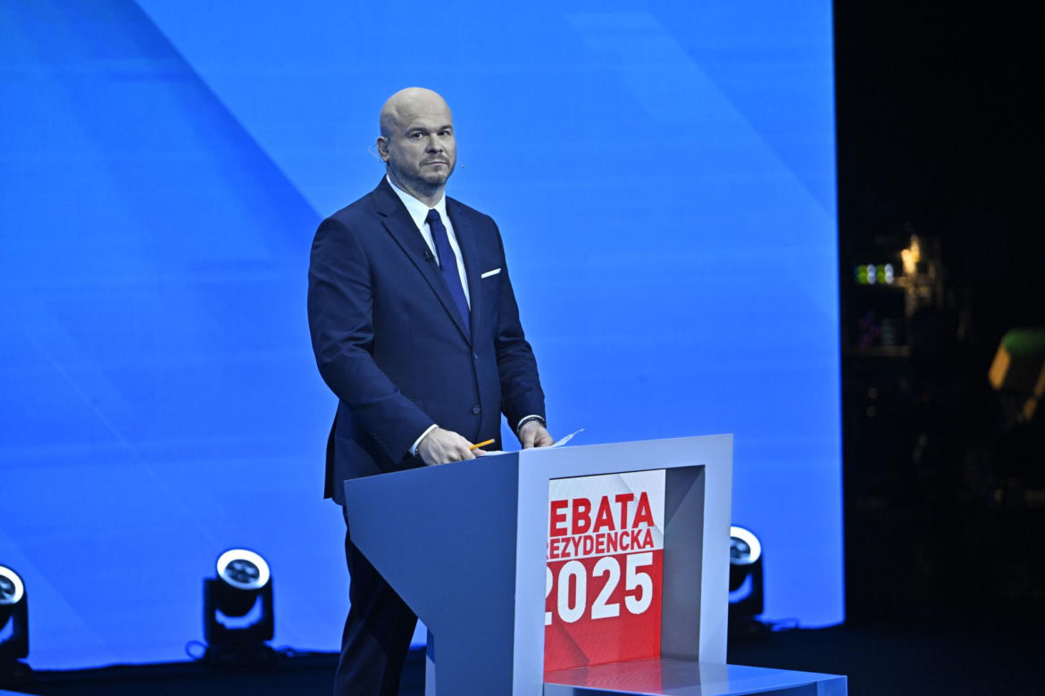 Ostatnie chwile przed debatą kandydatów