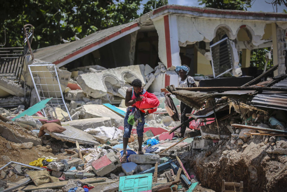 Trzęsienie ziemi na Haiti. Ponad tysiąc ofiar trzęsienia ziemi! Drugie tyle zaginionych