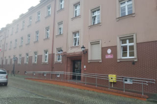 Proces miał ruszyć jednak nie... ruszył. Oskarżona przedszkolanka jest chora  