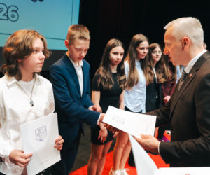 Najzdolniejsi uczniowie odebrali stypendia Prezydenta Miasta Siedlce
