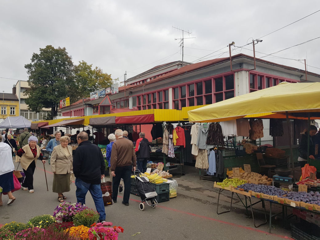 Hala targowa w Rzeszowie do remontu