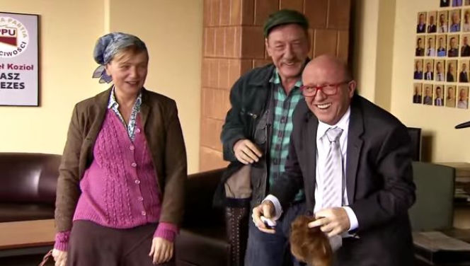 Ranczo 10 sezon. Solejukowa (Katarzyna Żak), Solejuk (Sylwester Maciejewski), Czerepach (Artur Barciś)