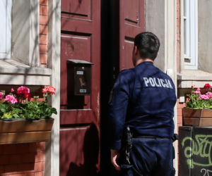 Alarm bombowy w Kuroniu