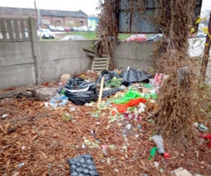 Śmieci na targowisku Świebodzki