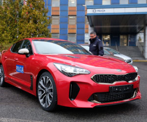 Kia Stinger 2.0 T-GDI 255 KM GT Line w polskiej policji