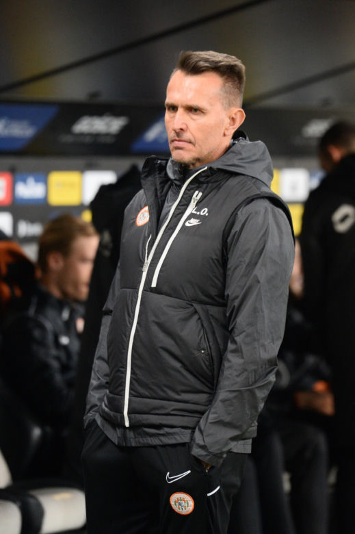 Legia - Zagłębie: Żona, brat i dzieci Jacka Magiery dziękują kibicom