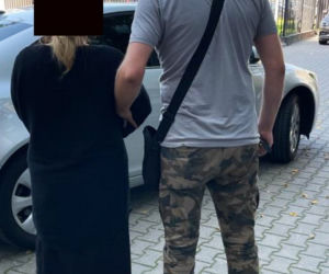 Oszukiwali emerytki udając policję