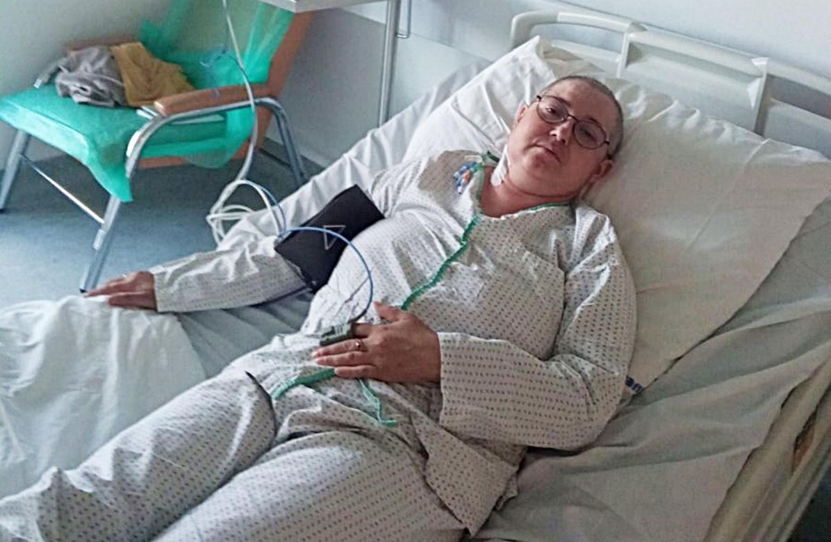 Potworna choroba wyniszcza Justynę. „Płaczę i walczę. Chcę żyć dla moich dzieci”