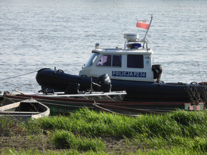 Jednego dnia z Wisły wydobyto dwa ciała.