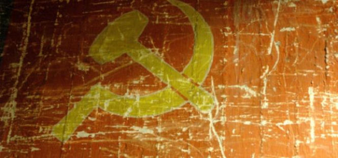 Co oznaczają symbole na fladze ZSRR? 