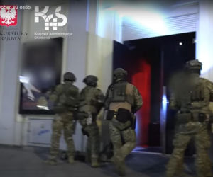 Afera w klubach go-go w kraju. Wśród oskarżonych policjanci i tancerki