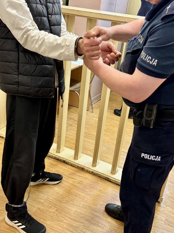 Ogólnopolska akcja policji. Tysiące funkcjonariuszy, ponad 1500 zatrzymanych. Zdjęcia z działań