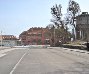 Remont przed dworcem PKP w Iławie - marzec 2020