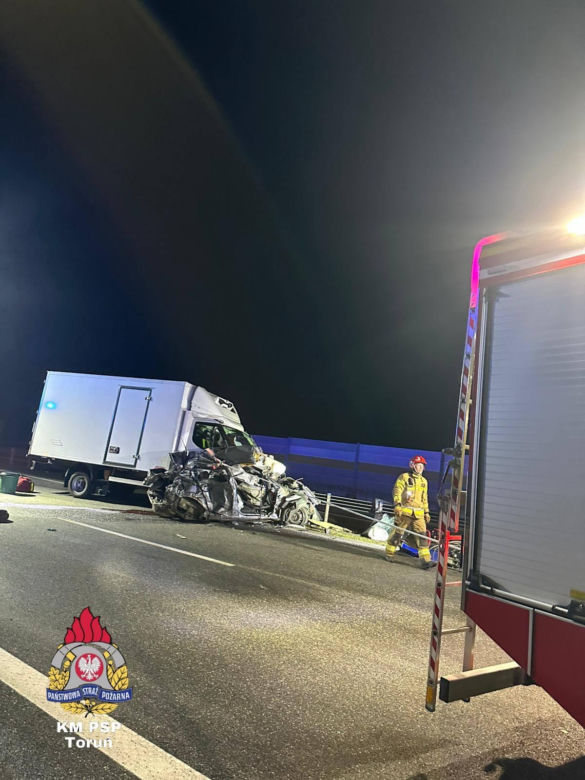 Tragiczny wypadek na autostradzie A1 pod Toruniem. Jedna osoba nie żyje!