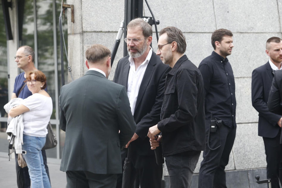 Pogrzeb Joanny Kołaczkowskiej. Tak pożegnali ją przyjaciele z kabaretu. Borek płakała jak uczennica