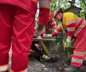 Tramwajarze weszli na Powązki. Co oni tam robili?