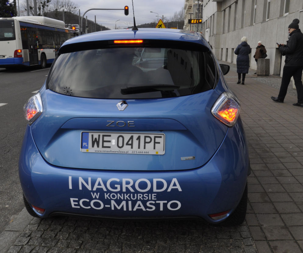 Elektryczny samochód dla straży miejskiej w Gdyni