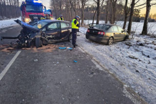 Zderzenie trzech aut na DW212 03.02.2026