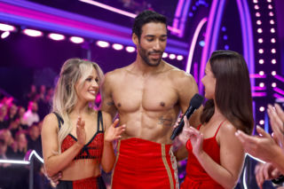 Gamou Fall i przepiekne tancerki w TzG