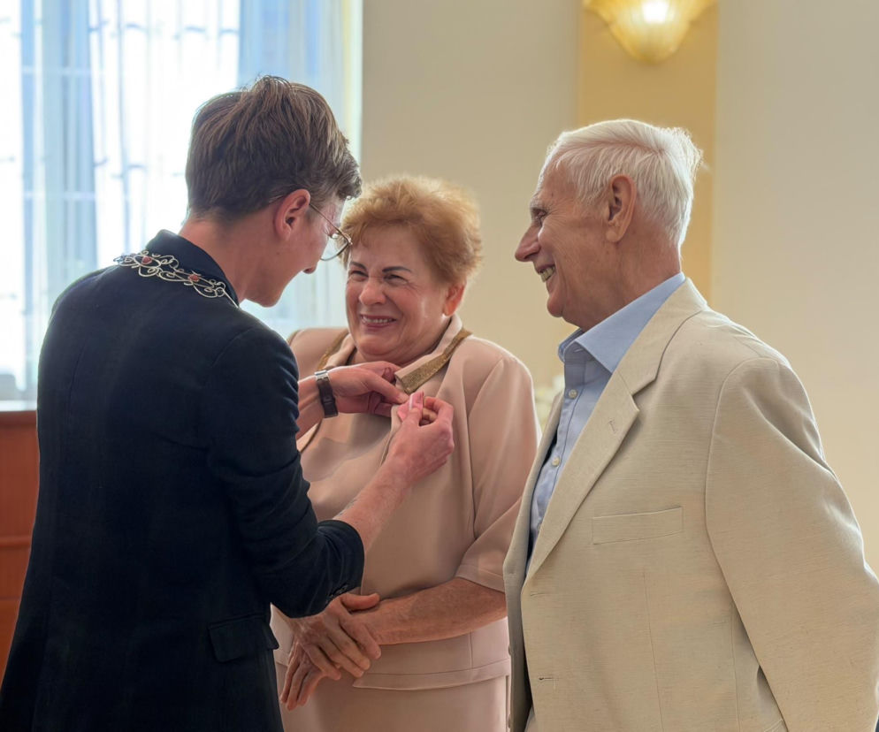 Ponad pół wieku w miłości i zgodzie! Wyjątkowe medale dla kieleckich jubilatów [ZDJĘCIA]
