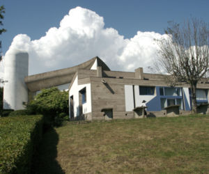 Kaplica w Ronchamp Le Corbusiera