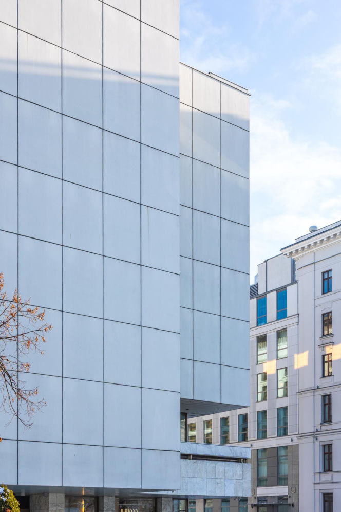 Hotel Sofitel (dawny Hotel Victoria) przy Placu Piłsudskiego w Warszawie