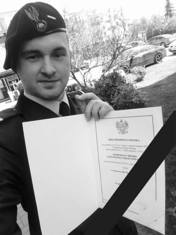 Pogrzeb Bartosza Błyskala. Strażak-nurek zginął podczas poszukiwań Grzegorza Borysa w Gdyni
