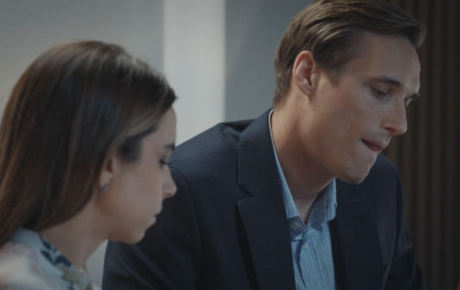 M jak miłość, odcinek 1891. Olek (Maurycy Popiel), Aneta (Ilona Janyst)