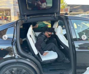 Kara śmierci dla znanej gwiazdy muzyki? Gotowy scenariusz na horror!