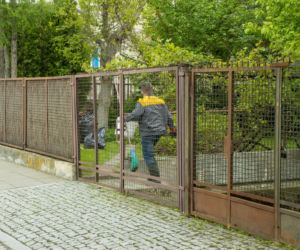 Porządki na posesji Jarosława Kaczyńskiego