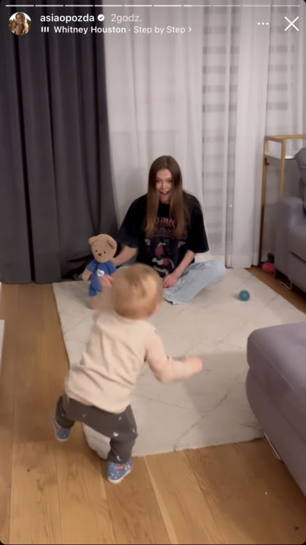 Syn Antka Królikowskiego i Joanny Opozdy zaczął chodzić