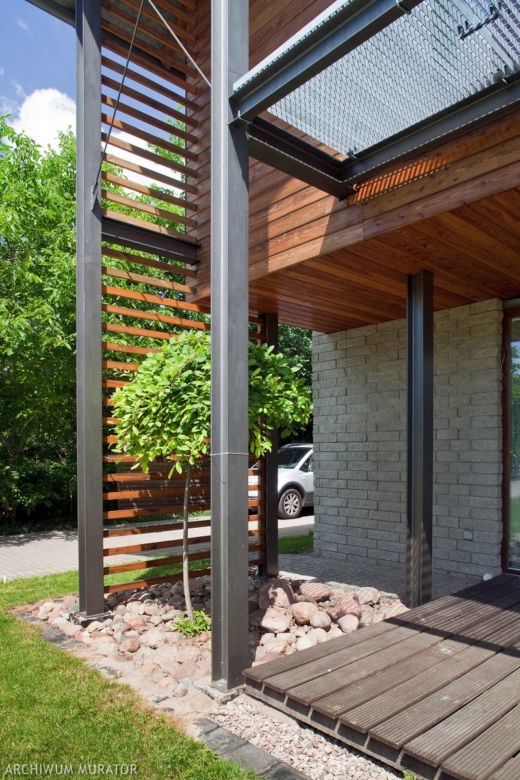 Taras, drzewo i pergola
