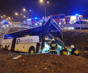 Autostrada A4. Dramatyczna relacja ratowników medycznych z miejsca wypadku autokaru