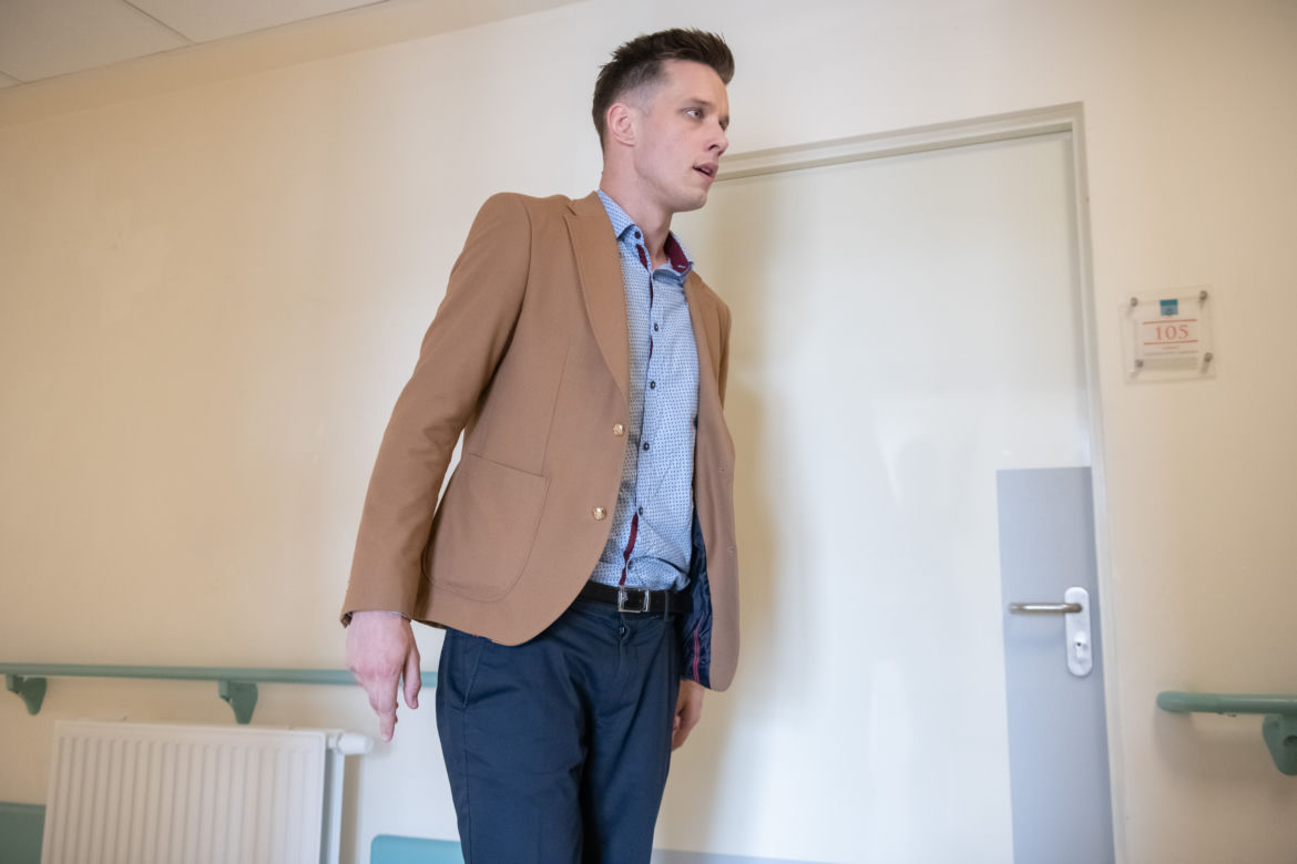 Na Wspólnej, odcinek 2933. Darek (Michał Mikołajczak), Jarogniew (Olgierd Jaworski)