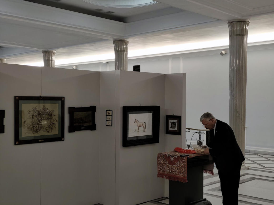 Suski i jego galeria obrazów.