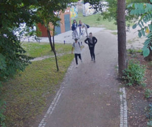 Gang młodocianych wandali zdemolował park miejski