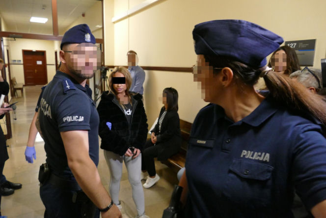 Groziła taksówkarzowi nożem. 32-latka z Łodzi skazana