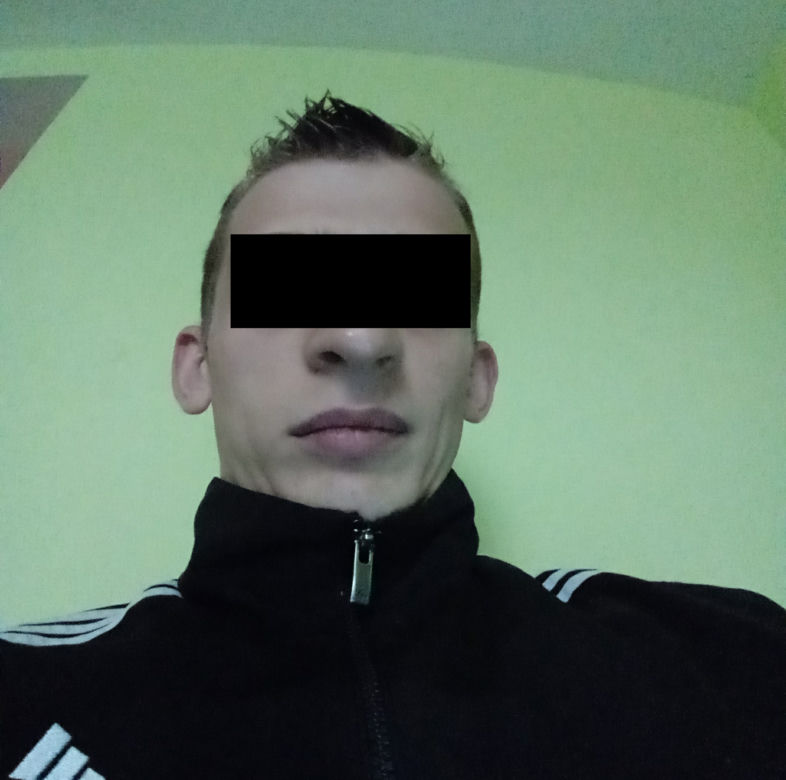 Potworni rodzice skatowali malutką Zuzię na śmierć. Sąd zabrał ją od kochającej rodziny. Widok pomnika sprawia, że serce pęka