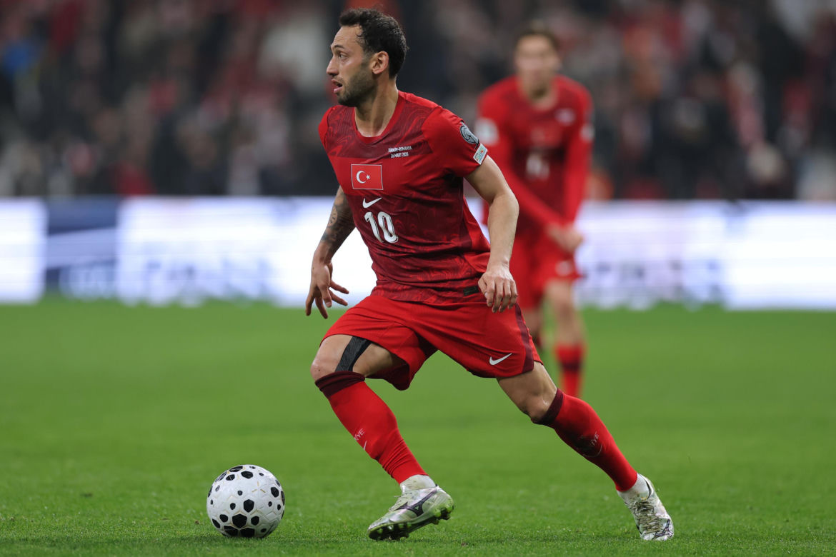 Hakan Calhanoglu (Turcja)