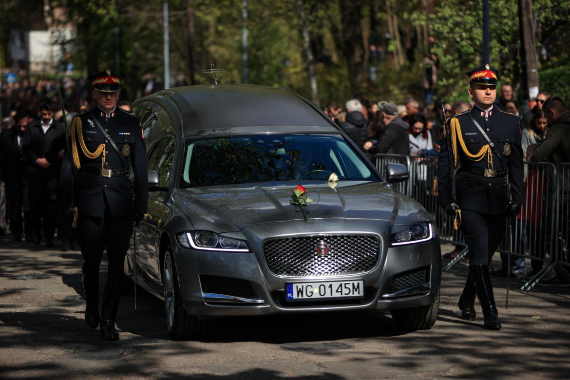 Ból, rozpacz, łzy. Poruszające sceny na pogrzebie Łukasza Litewki