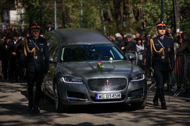 Ból, rozpacz, łzy. Poruszające sceny na pogrzebie Łukasza Litewki