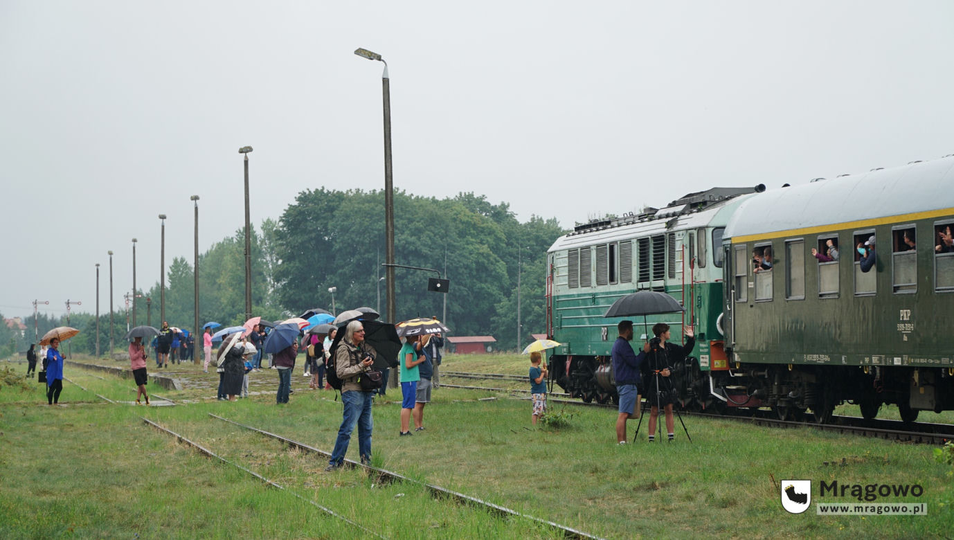 Piknik Country 2023. Do Mrągowa przyjechał historyczny pociąg „Country Ekspress”