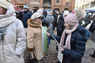 Orszak Trzech Króli 2026 w Toruniu. Zdjęcia z samego serca starówki