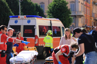 Polska rodzina ranna po ataku w Modenie. Kierowca wjechał w przechodniów