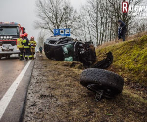 Wypadek na DK 16. W miejscowości Buniaki zderzyły się dwa samochody osobowe