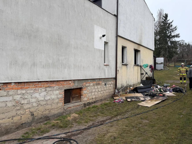 Tragedia w Wielkopolsce. 3-letnia Lena i 1,5-roczny Leon zginęli w pożarze. Ich matka zdołała uciec