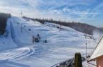 W Łódzkiem jak w Białce Tatrzańskiej. Góra Kamieńsk szykuje się na otwarcie sezonu
