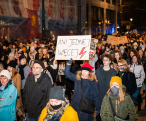 Kraków: Ani jednej więcej. Protest po śmierci ciężarnej Izabeli z Pszczyny